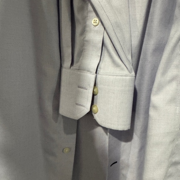 Banana Republic Men's Lavender Non-Iron Slim Fit Dress Shirt - Picture 3 of 5